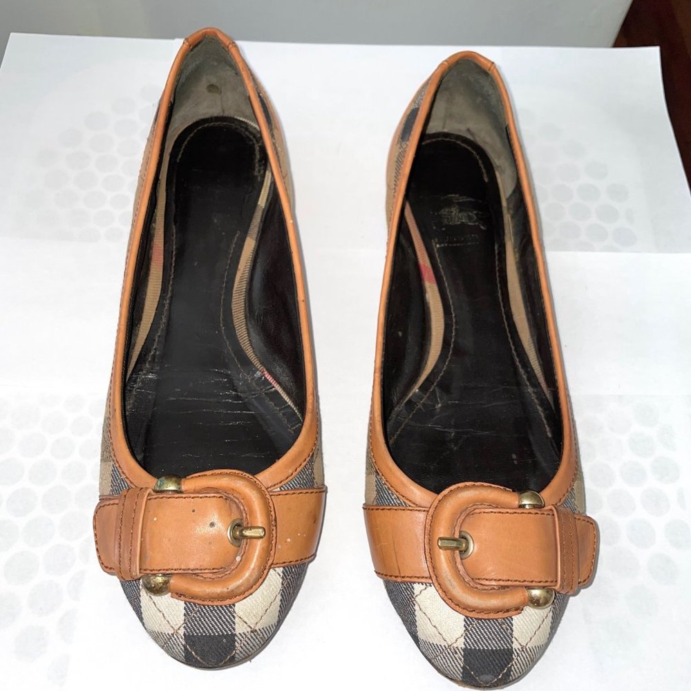 Burberry Quilted Check Buckle Flat - Picture 16 of 16